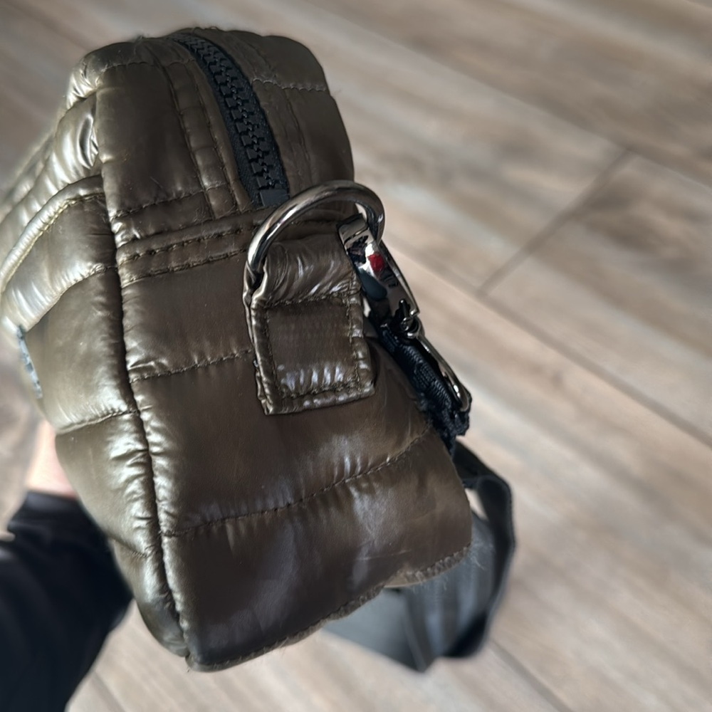 Think Royln Dark Olive Crossbody bag - Picture 5 of 14